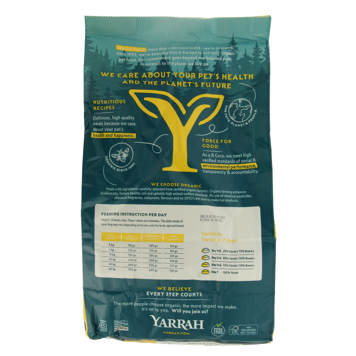 Yarrah Adult hondenvoer met kip bio MSC 2000.00 Gram