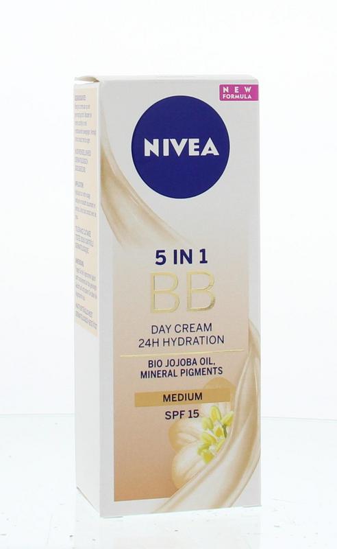 Nivea Essentials BB cream medium SPF15 50.00 Milliliter
